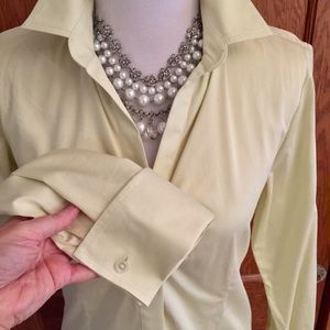 Banana Republic▪️Fitted-Stretch Cotton Blouse